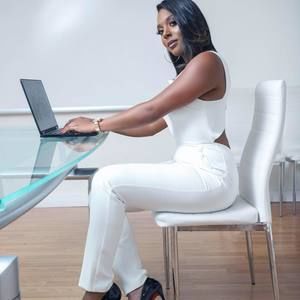 Meet your Posher, Bria